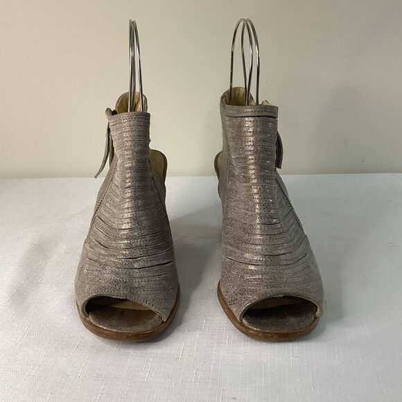 Paul Green Cayenne Peep Toe Bootie Sandals Metallic Leather  Insole Size 6.5 - Picture 2 of 9